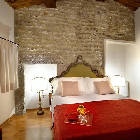 Dei Consoli Hotel 4*